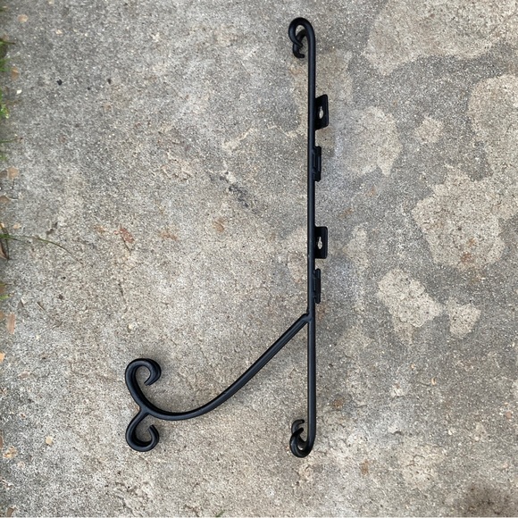 Vintage Wrought Iron Plate Rack - Picture 2 of 7